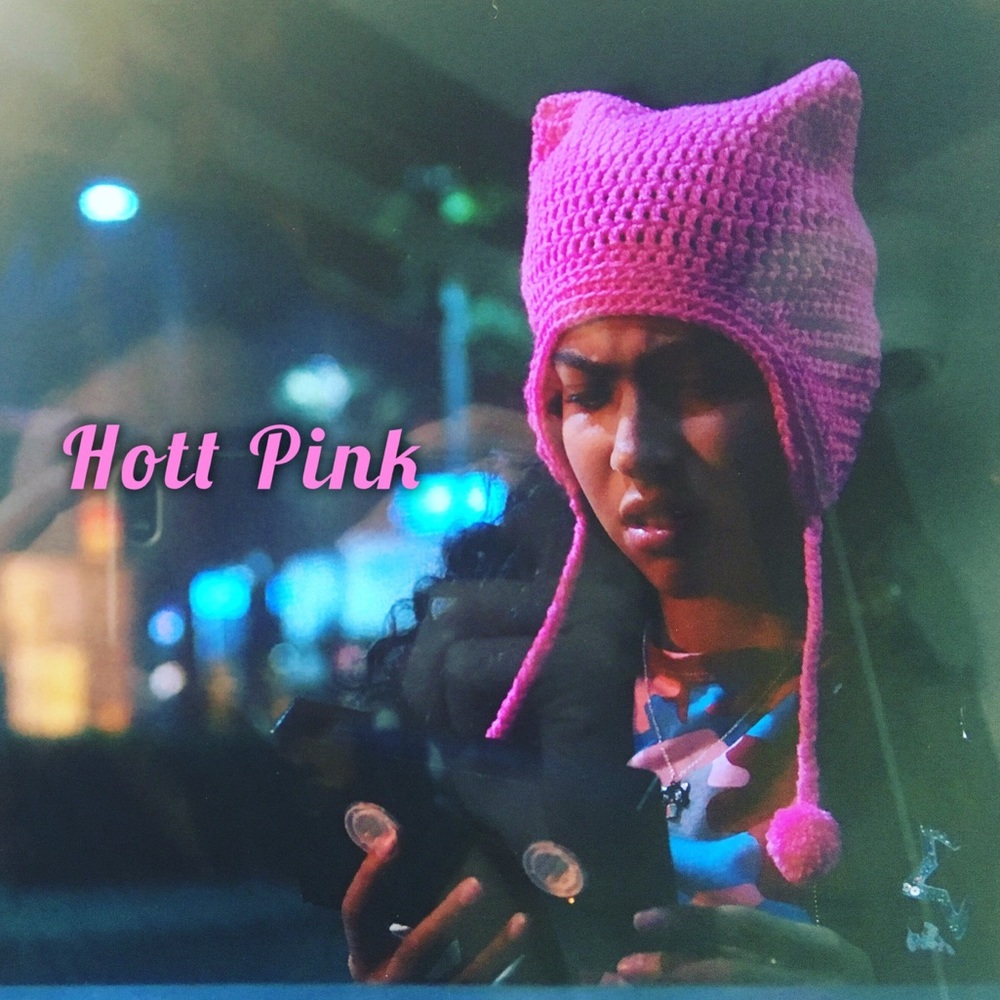 Runaways TV show Pussy Hat Hot Pink Chunky Knit